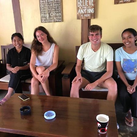 A-Manta Homestay Labuan Bajo Kültér fotó