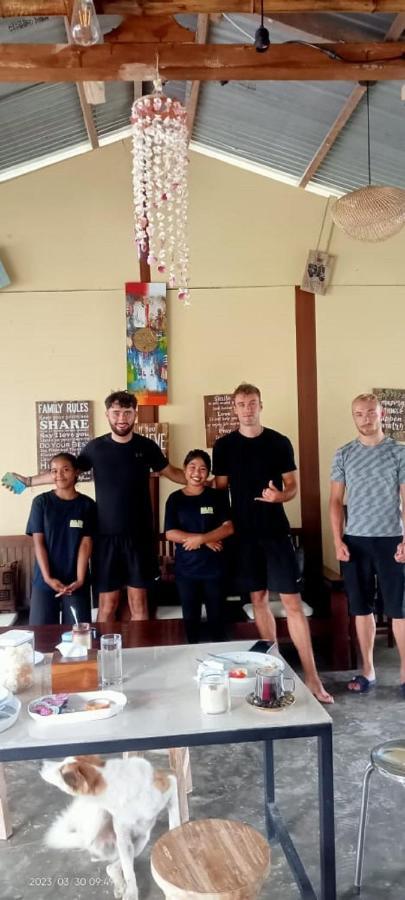 A-Manta Homestay Labuan Bajo Kültér fotó
